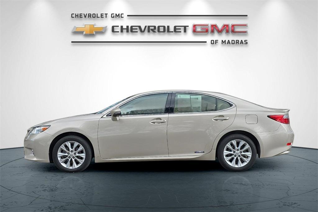 used 2013 Lexus ES 300h car, priced at $16,900
