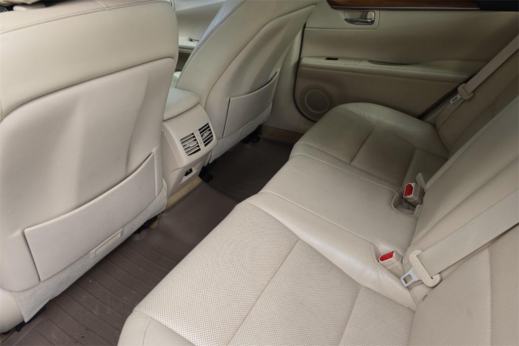 used 2013 Lexus ES 300h car, priced at $16,900