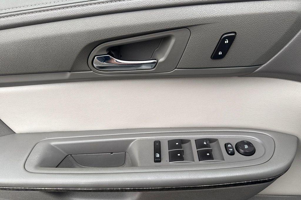 used 2015 GMC Acadia car, priced at $9,900