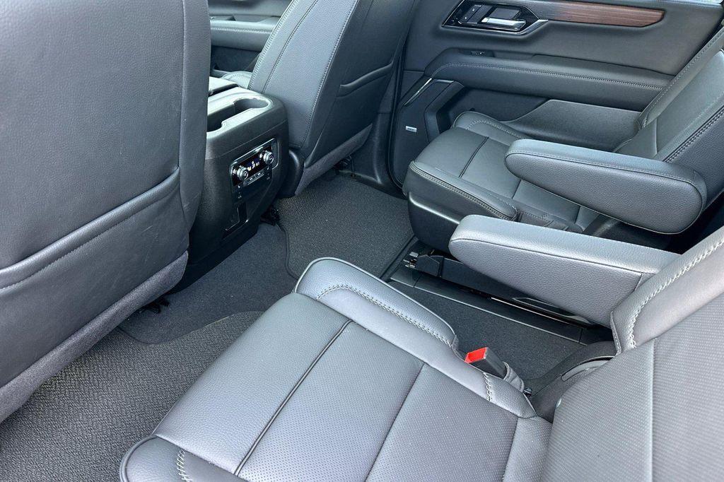 used 2026 GMC Yukon XL car, priced at $91,500