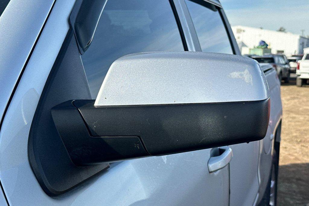 used 2018 Chevrolet Silverado 1500 car, priced at $32,900