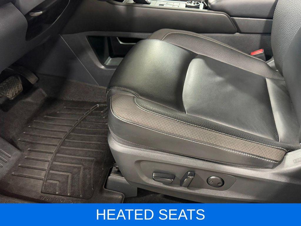 used 2024 Nissan Pathfinder car, priced at $32,999