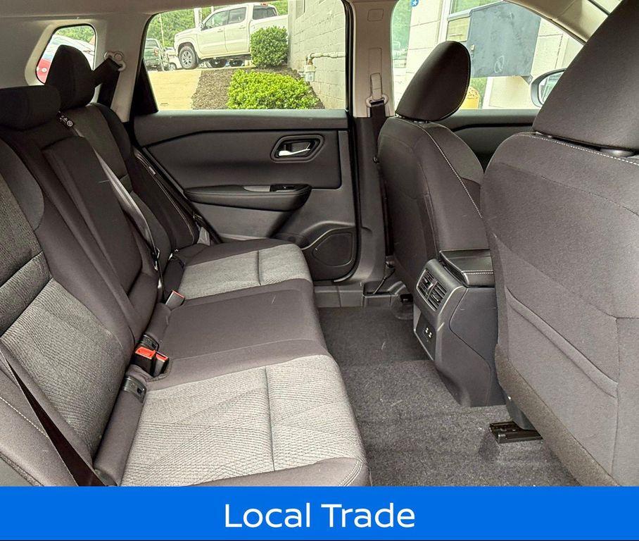 used 2025 Nissan Rogue car, priced at $25,999