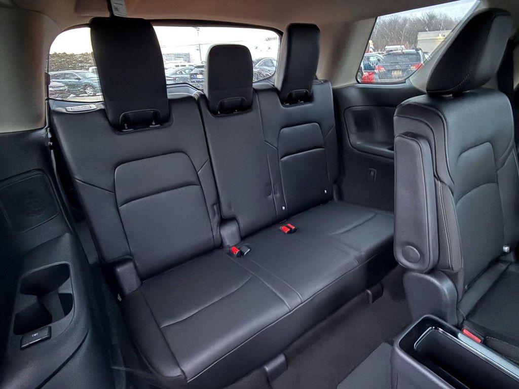 new 2026 Nissan Pathfinder car, priced at $45,588