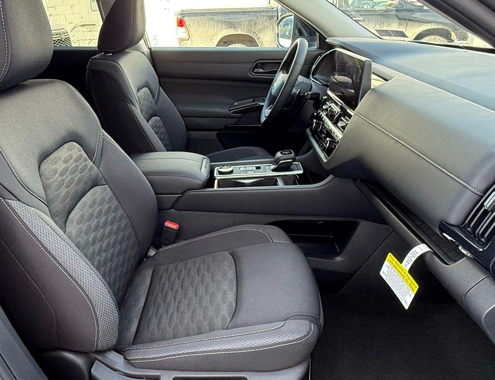 new 2026 Nissan Pathfinder car, priced at $40,359