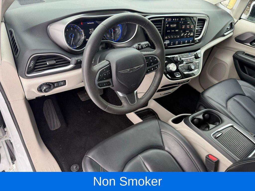 used 2023 Chrysler Pacifica car, priced at $22,754
