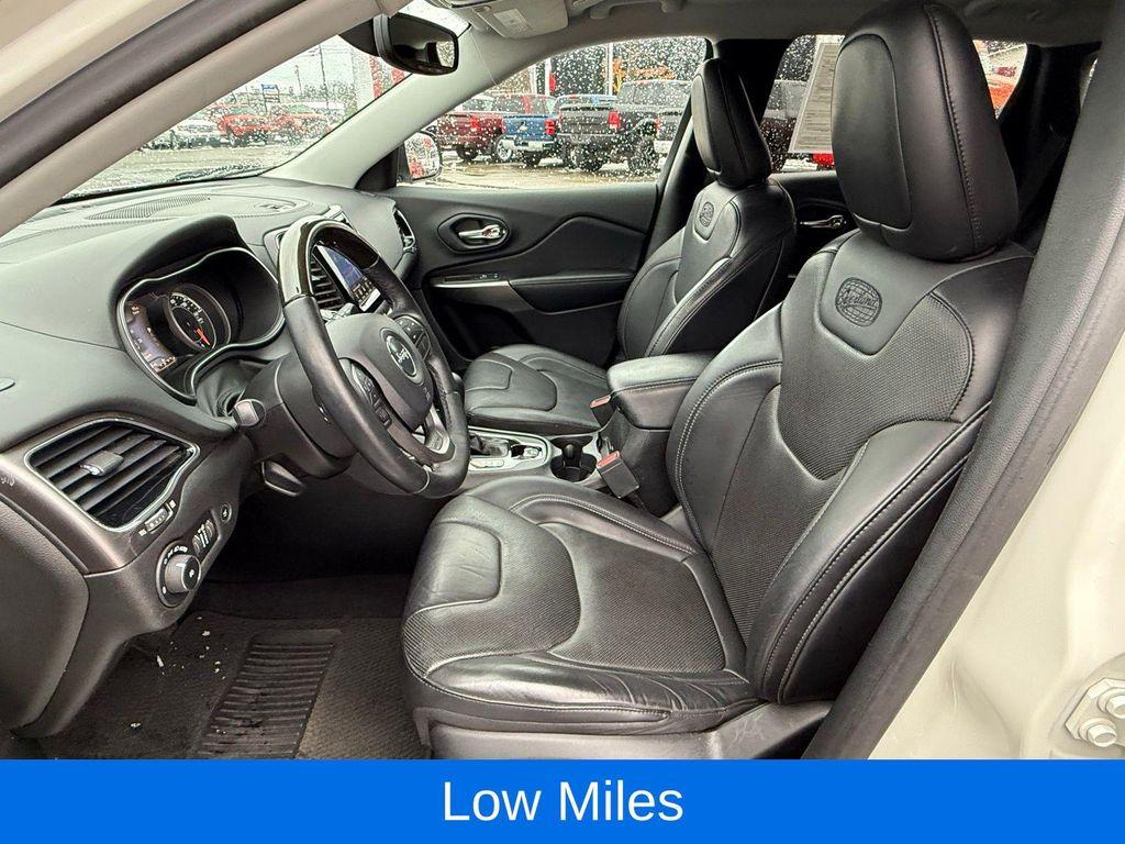 used 2019 Jeep Cherokee car, priced at $19,298