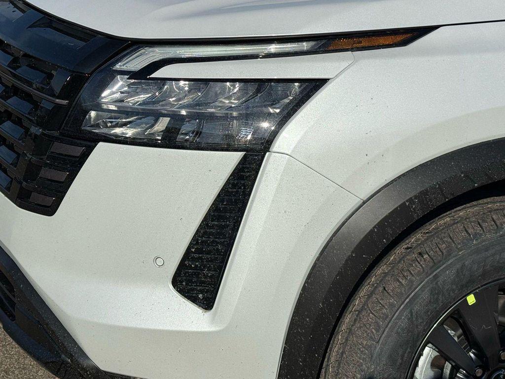 new 2026 Nissan Pathfinder car, priced at $39,955