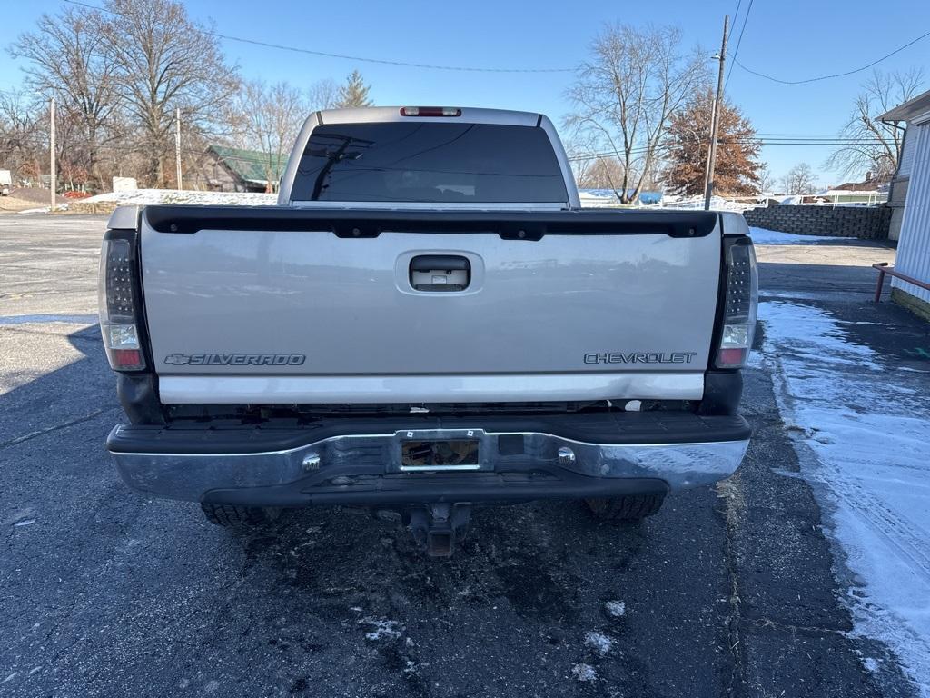 used 2004 Chevrolet Silverado 2500 car, priced at $9,999