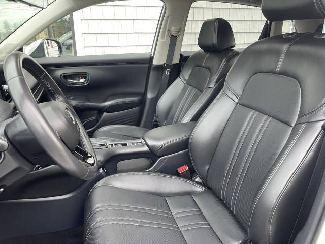used 2025 Honda HR-V car, priced at $28,988