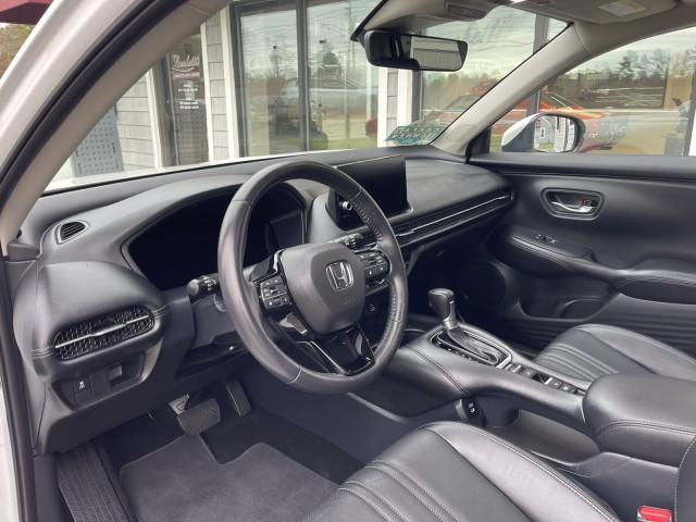 used 2025 Honda HR-V car, priced at $28,988