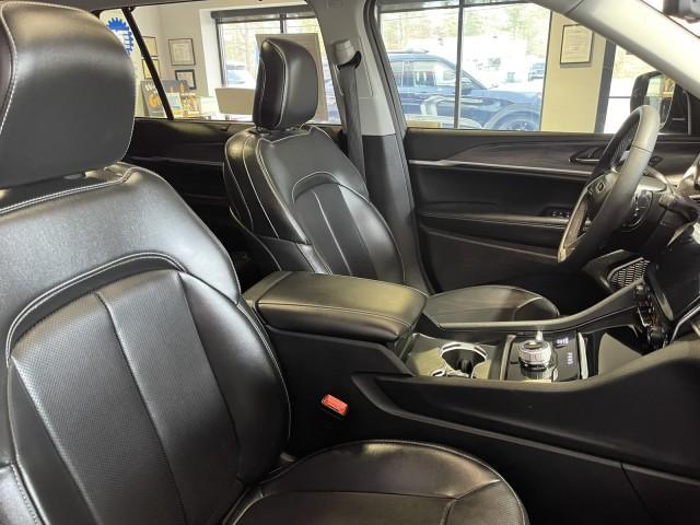 used 2024 Jeep Grand Cherokee L car, priced at $38,977