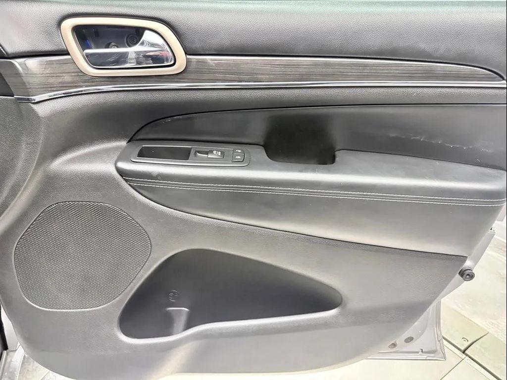 used 2015 Jeep Grand Cherokee car, priced at $12,389