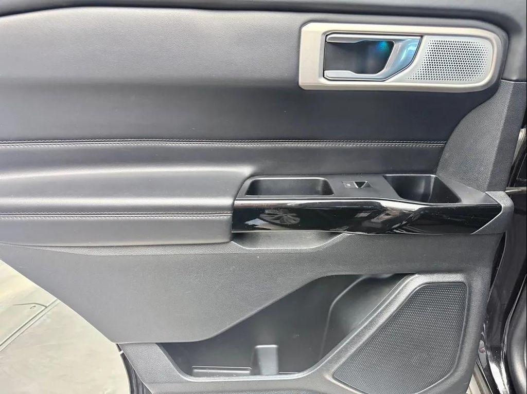 used 2022 Ford Explorer car, priced at $27,289