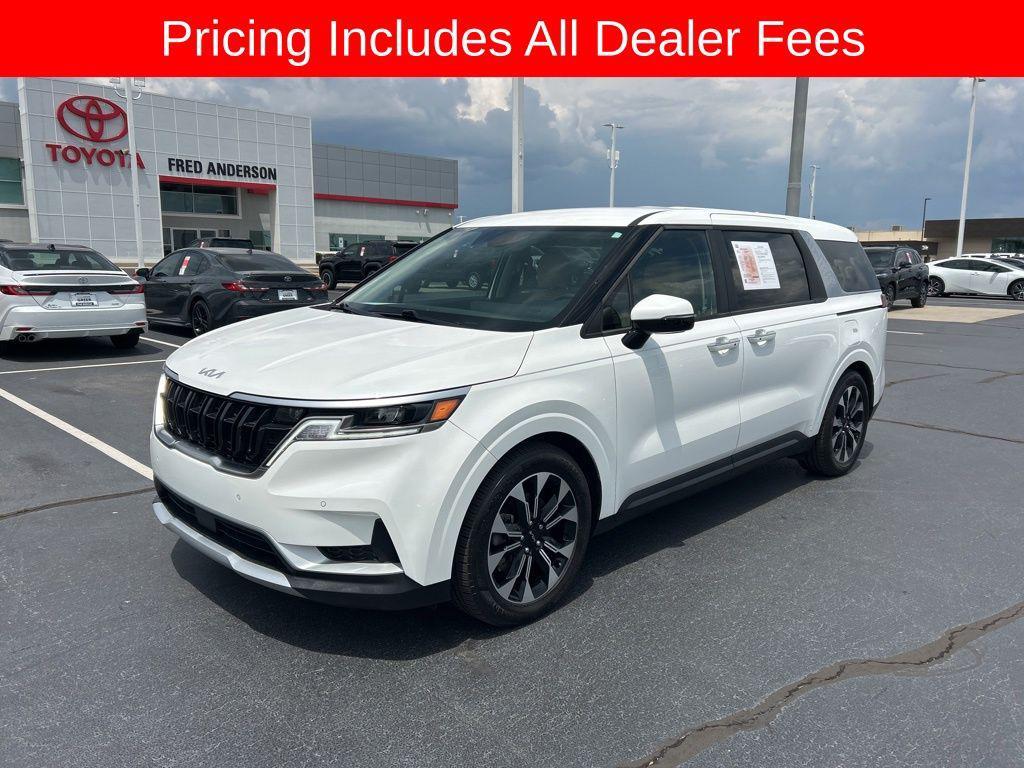 used 2024 Kia Carnival car, priced at $33,559