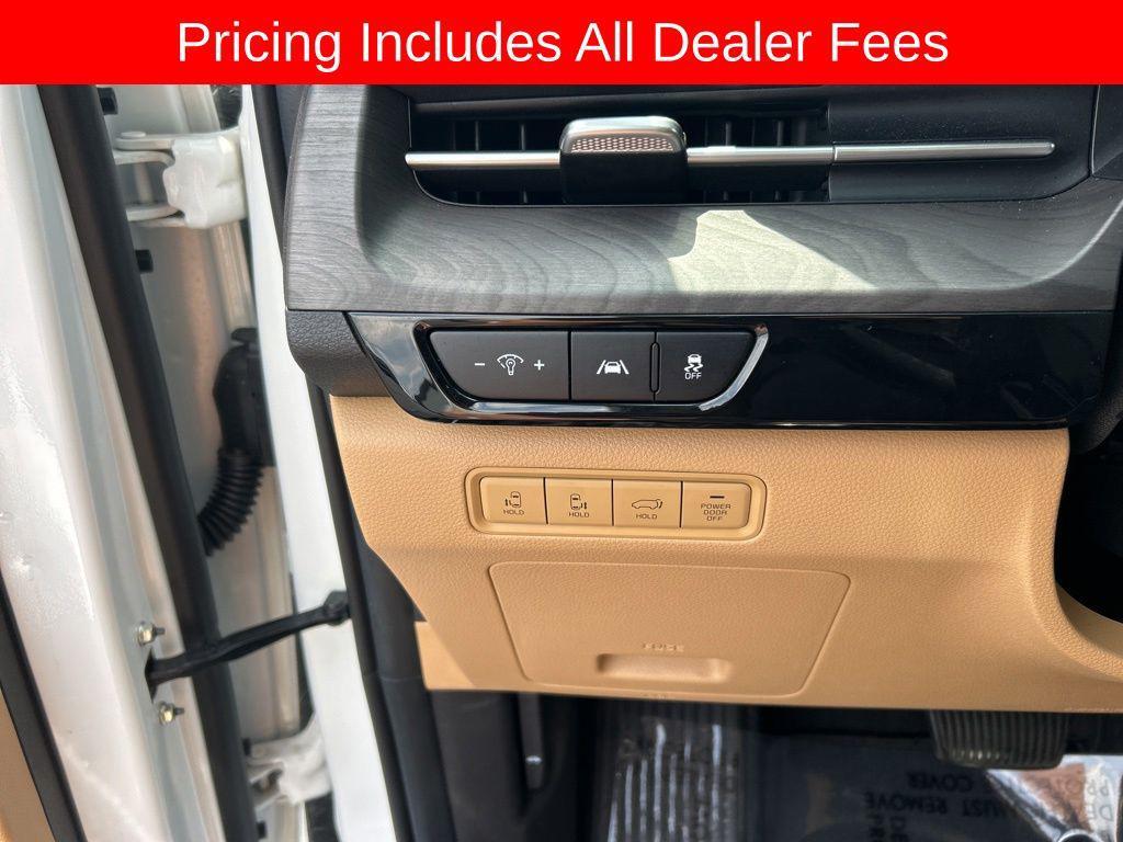 used 2024 Kia Carnival car, priced at $33,559