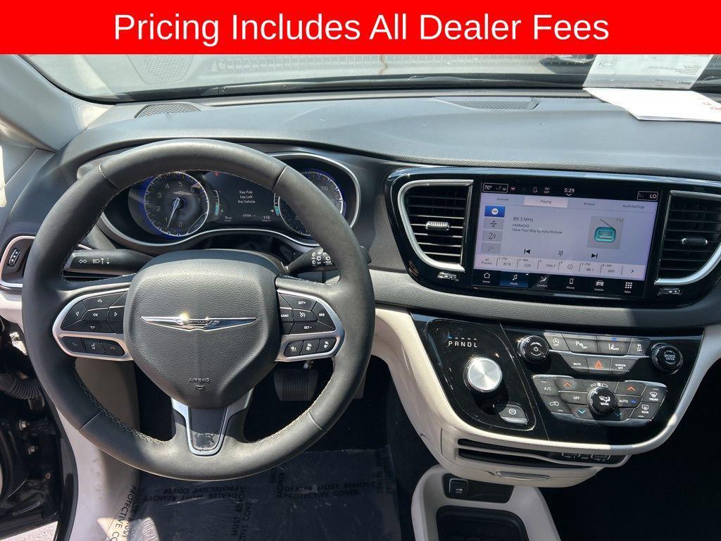 used 2024 Chrysler Pacifica car, priced at $26,816