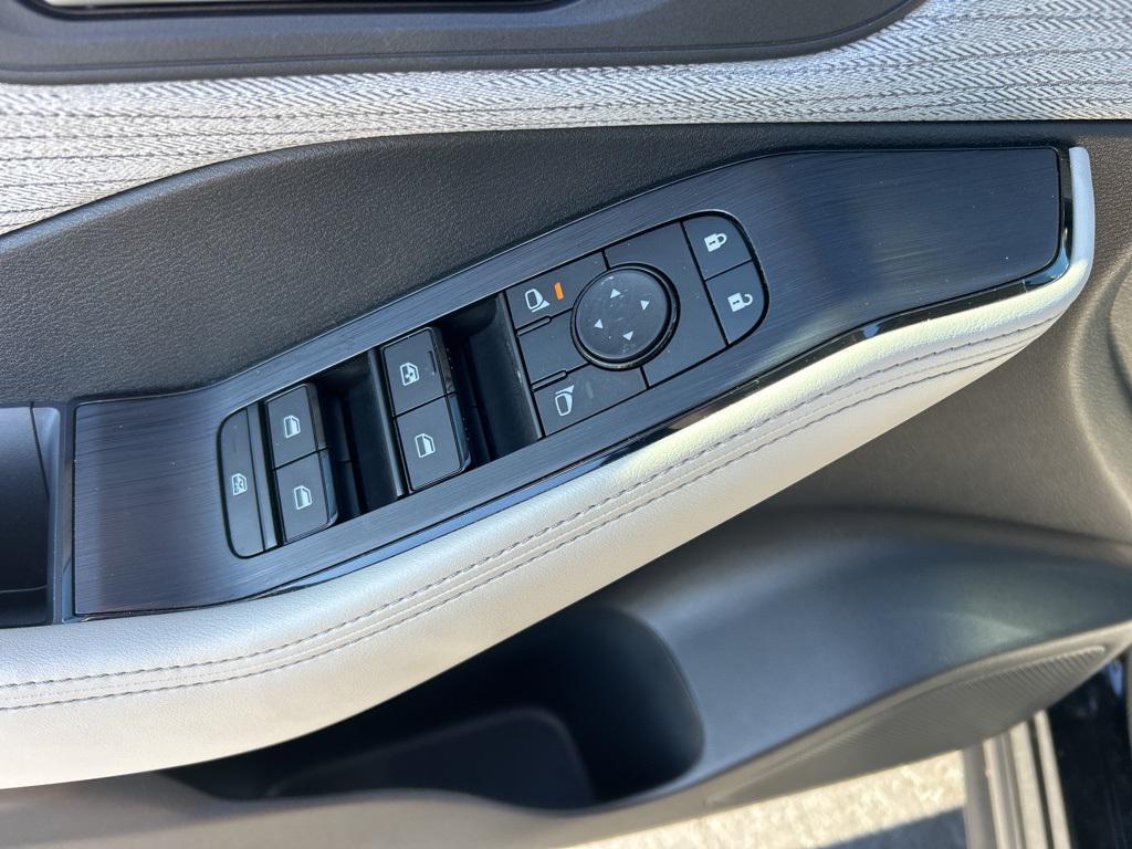 used 2023 Nissan Rogue car, priced at $20,999