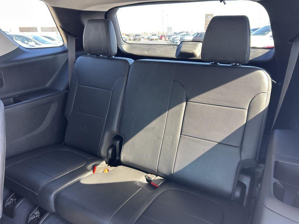 used 2021 Chevrolet Traverse car, priced at $29,344