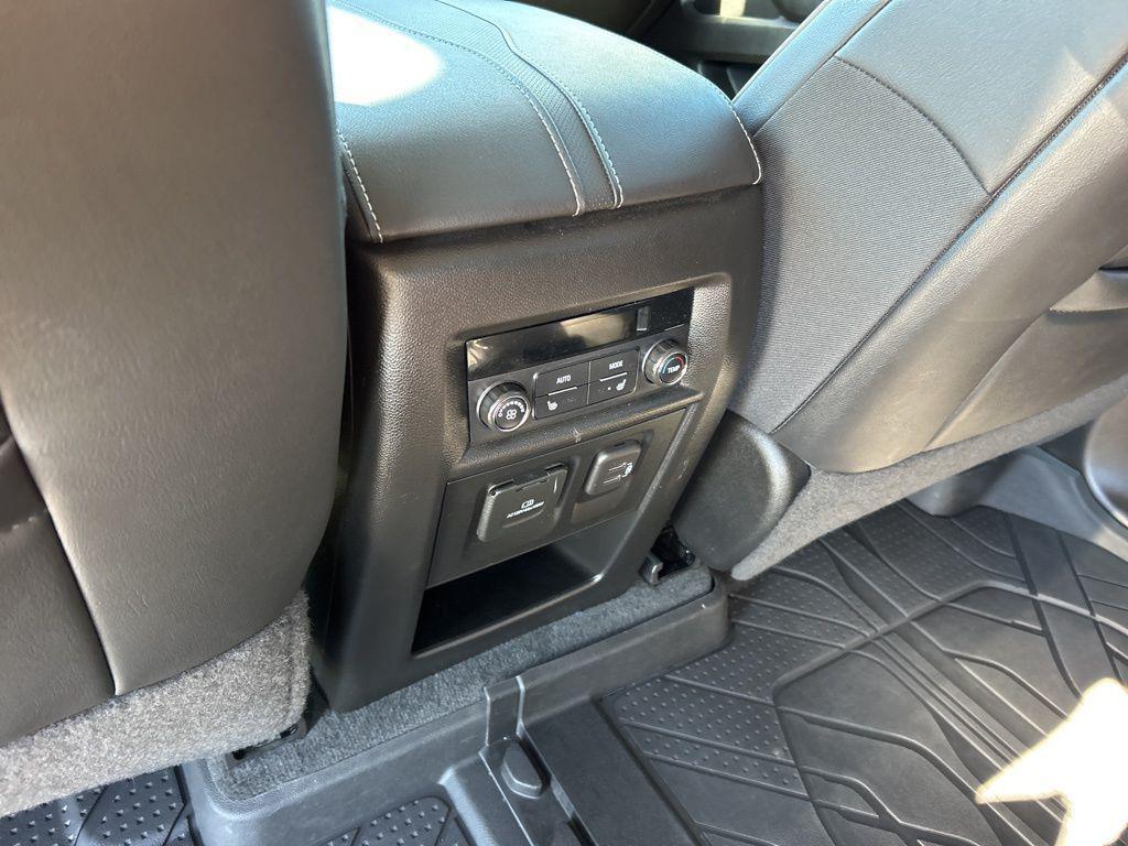 used 2021 Chevrolet Traverse car, priced at $29,344