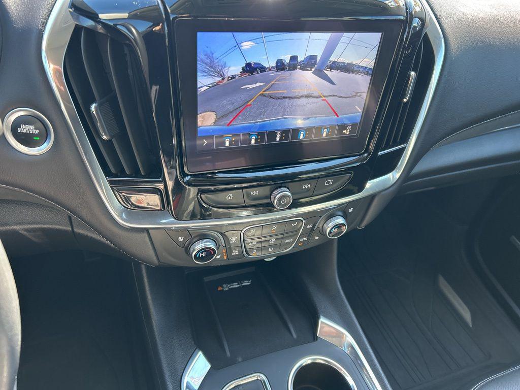 used 2021 Chevrolet Traverse car, priced at $29,344
