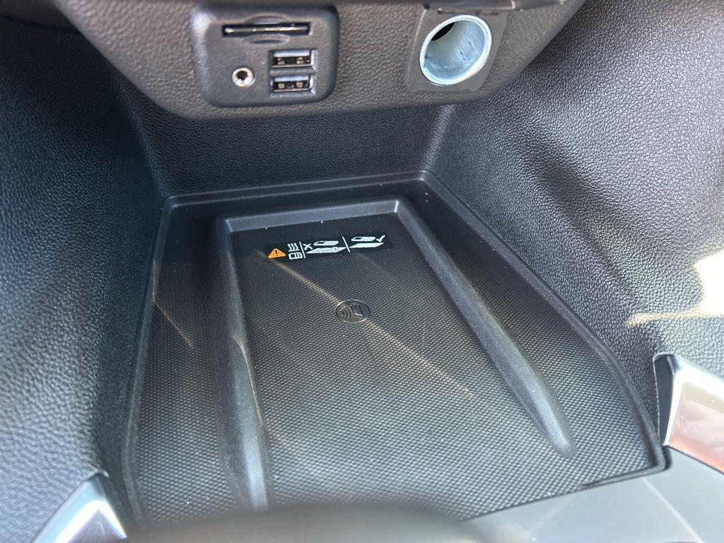 used 2021 Chevrolet Traverse car, priced at $29,344