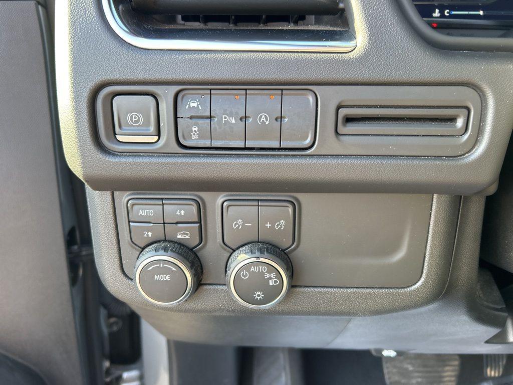 used 2024 Chevrolet Tahoe car, priced at $44,373