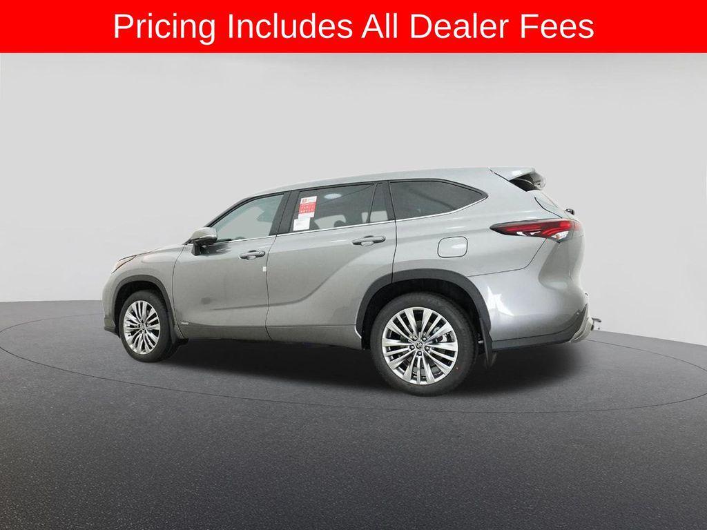 new 2026 Toyota Highlander Hybrid car, priced at $61,127