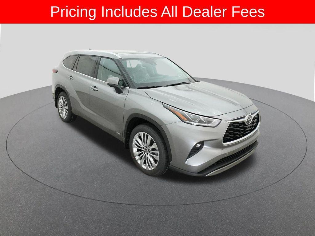new 2026 Toyota Highlander Hybrid car, priced at $61,127