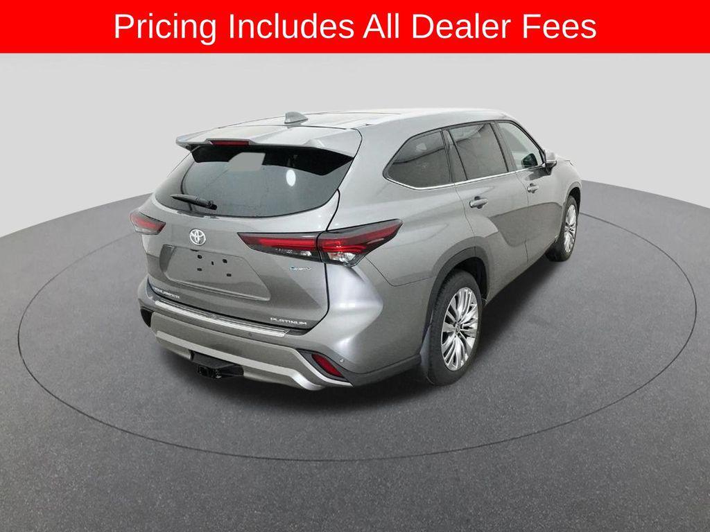 new 2026 Toyota Highlander Hybrid car, priced at $61,127