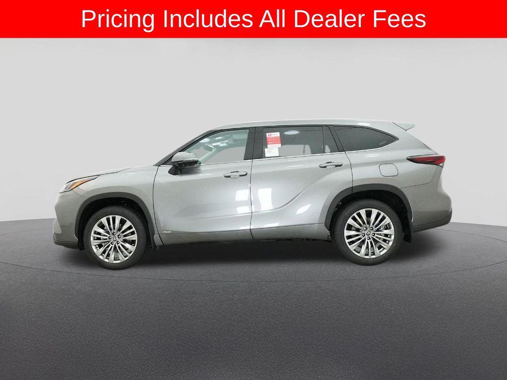 new 2026 Toyota Highlander Hybrid car, priced at $61,127