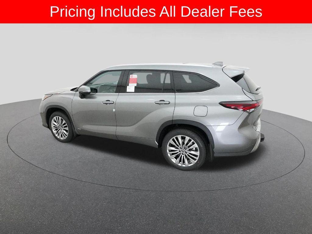 new 2026 Toyota Highlander Hybrid car, priced at $61,127