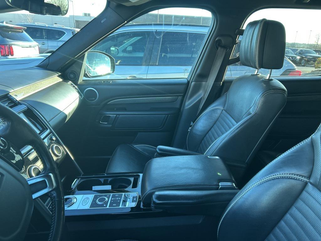 used 2019 Land Rover Discovery car, priced at $16,060