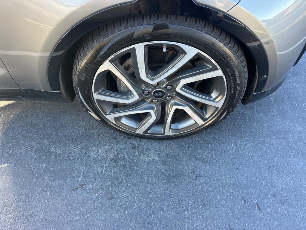 used 2019 Land Rover Discovery car, priced at $16,060
