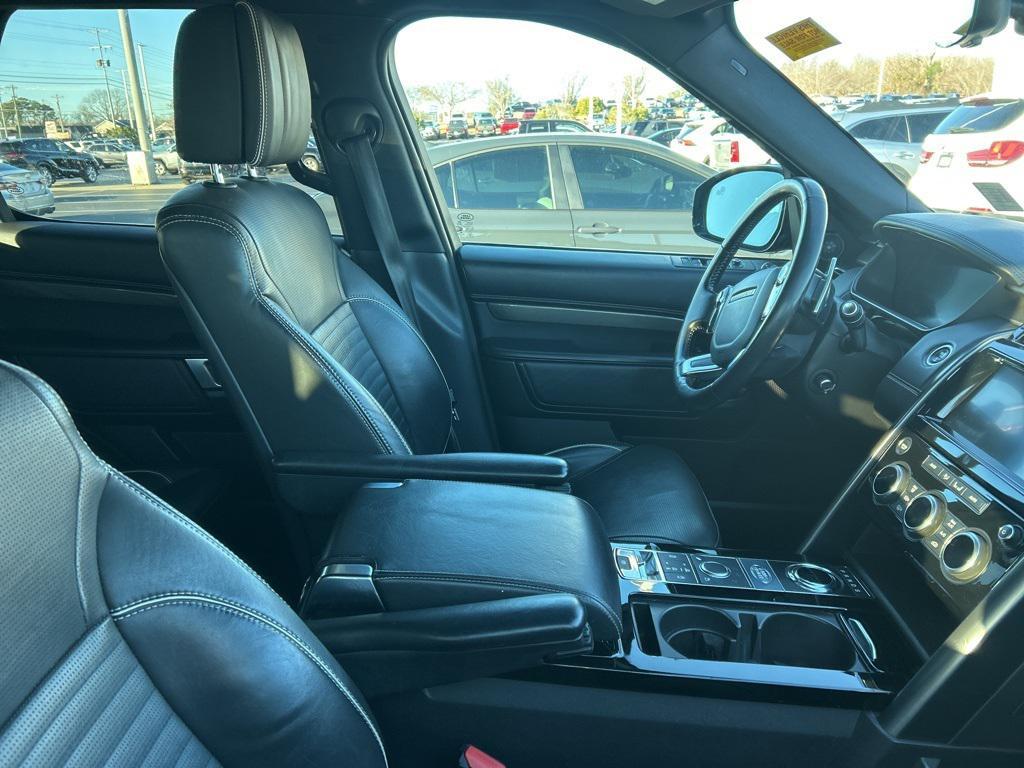 used 2019 Land Rover Discovery car, priced at $16,060