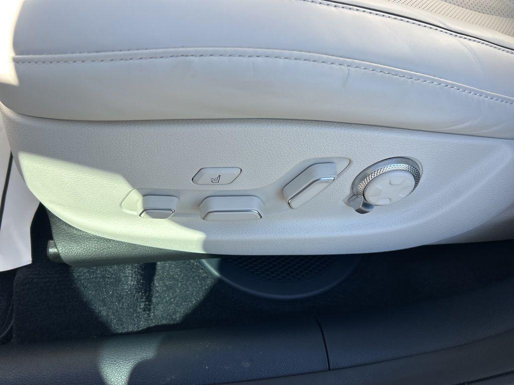 used 2025 Genesis GV80 car, priced at $67,748