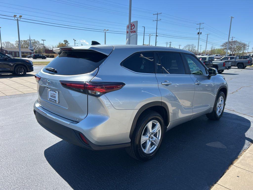 used 2024 Toyota Highlander car, priced at $38,450