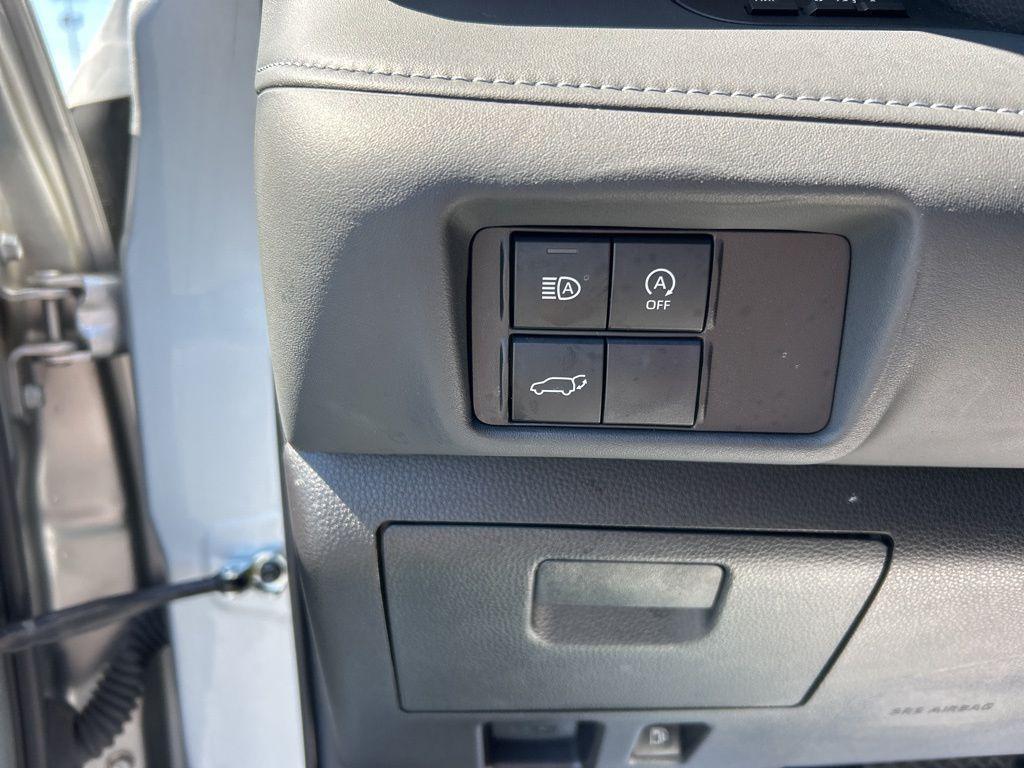 used 2024 Toyota Highlander car, priced at $38,450