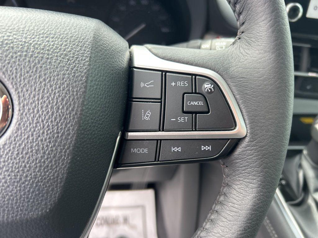 used 2025 Toyota Sienna car, priced at $45,110