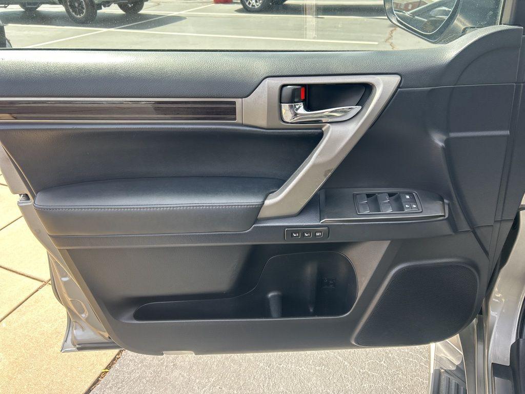 used 2022 Lexus GX 460 car, priced at $46,703