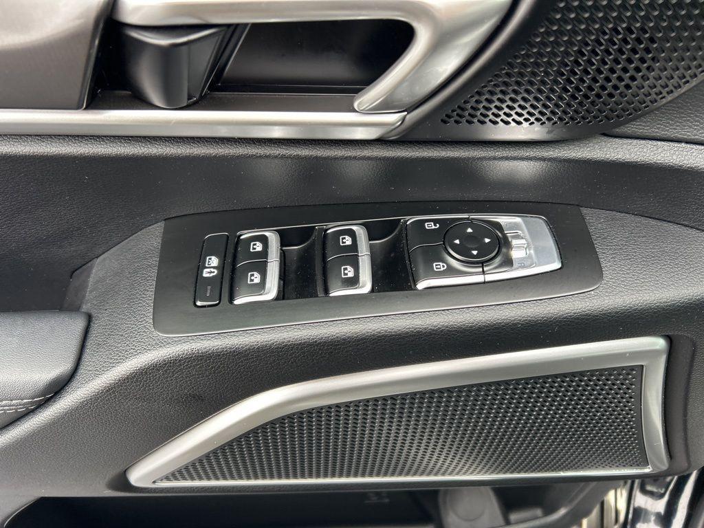 used 2024 Kia Telluride car, priced at $32,057