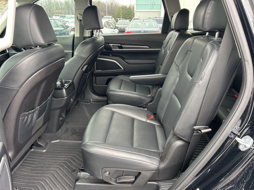 used 2024 Kia Telluride car, priced at $32,057