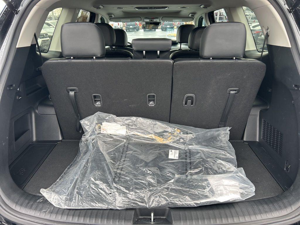 used 2024 Kia Telluride car, priced at $32,057