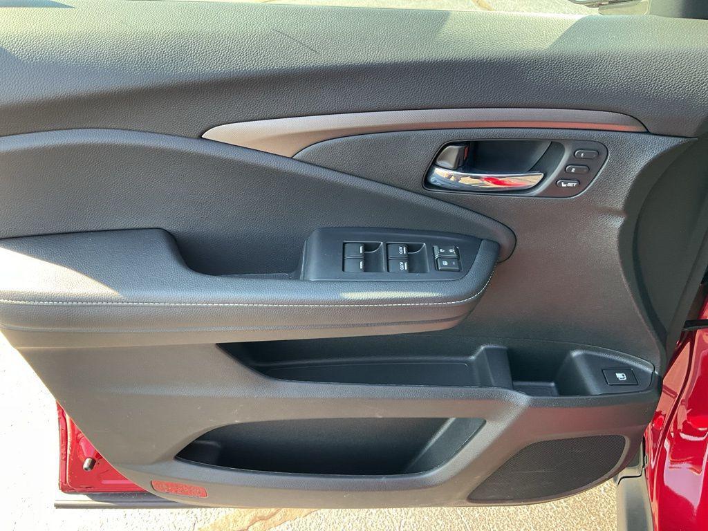 used 2026 Honda Ridgeline car, priced at $38,217