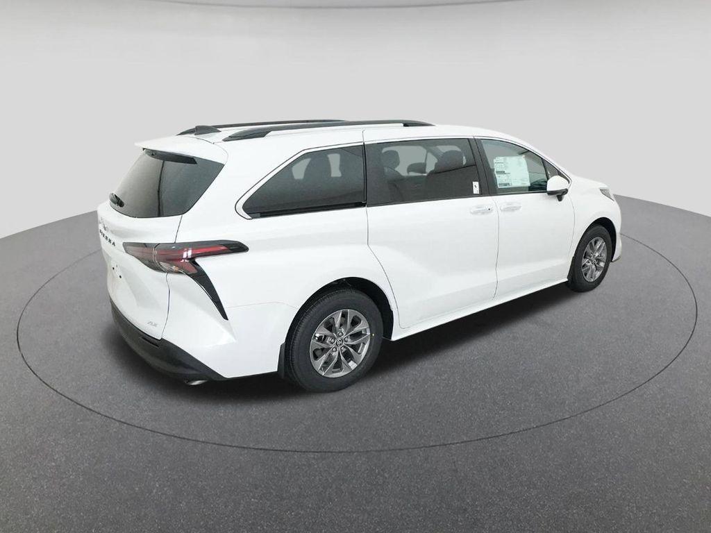 new 2026 Toyota Sienna car, priced at $47,408