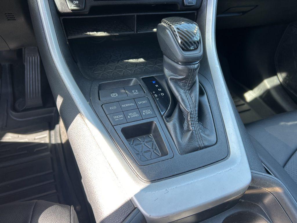 used 2020 Toyota RAV4 car, priced at $21,352