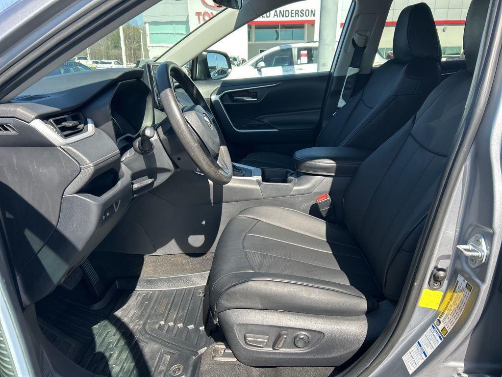 used 2020 Toyota RAV4 car, priced at $21,352