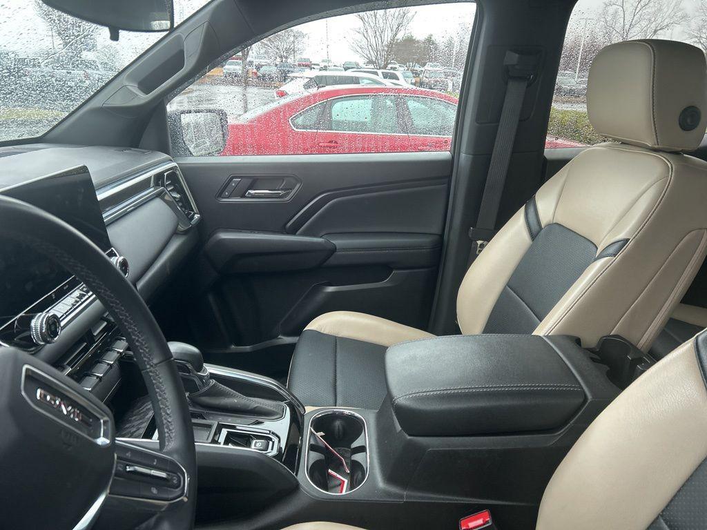 used 2023 GMC Canyon car, priced at $33,724