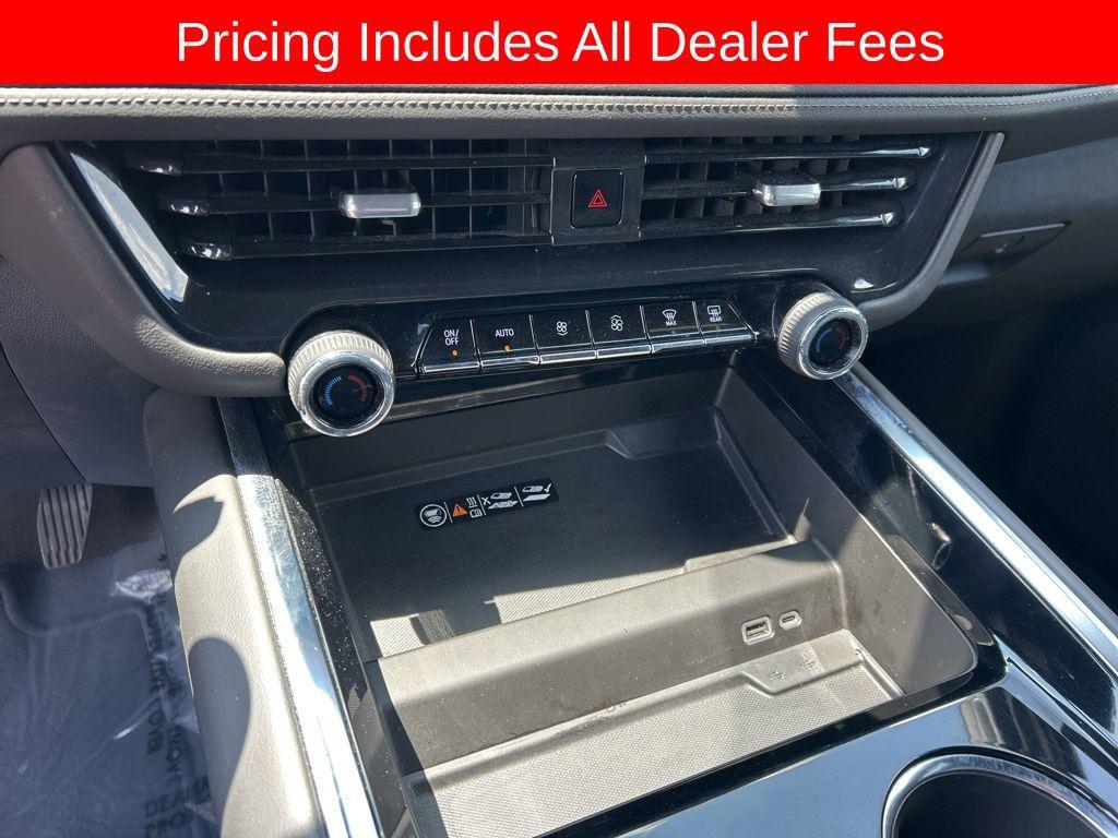 used 2025 Chevrolet Tahoe car, priced at $52,321