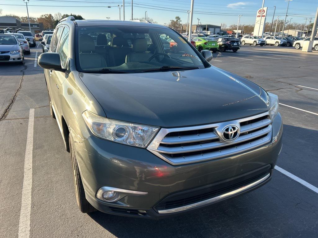 used 2012 Toyota Highlander car, priced at $13,821